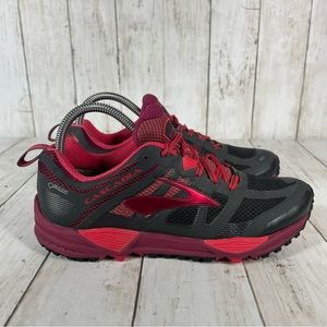 Brooks cascadia Goretex waterproof running shoes Womens 7.5